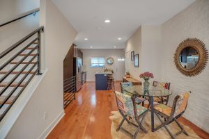 Stunning 5 yrs young townhome!